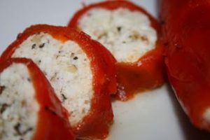 Peynir Dolgulu Biberler