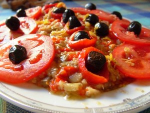 Kırmızı Biberli Patlıcan Salatası