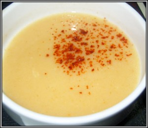 Salçalı Yoğurt Çorbası