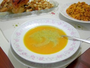 Fesleğen Soslu Sebze Çorbası