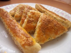 Peynirli Dereotlu Kıtırlar