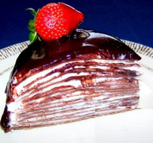 Krepli Çikolatalı Yaş Pasta