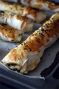 Hazır Yufkadan Kol Böreği