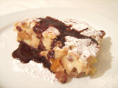 Meyveli Ekmek Pudingi