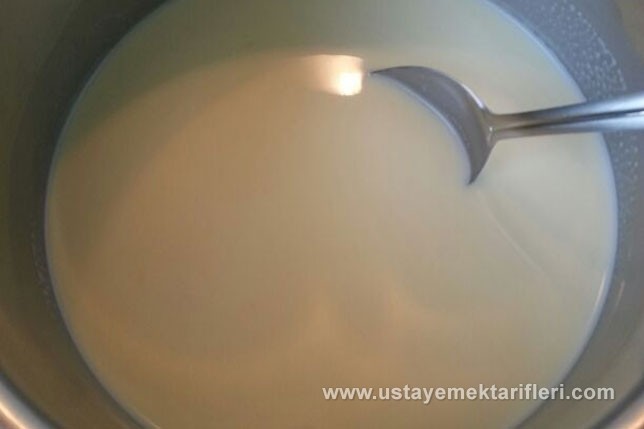 Bisküvili Muzlu Pasta Tarifi