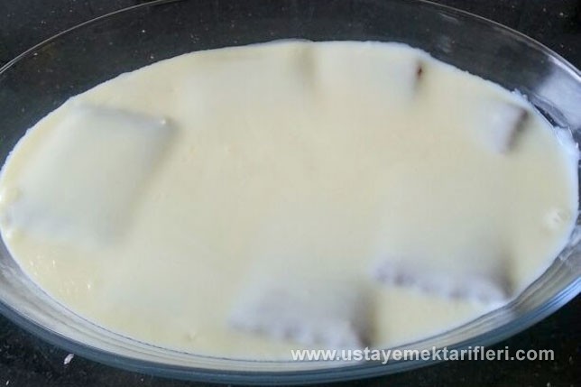 Bisküvili Muzlu Pasta Tarifi