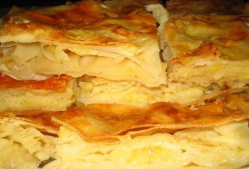 Peynirli Tepsi Böreği