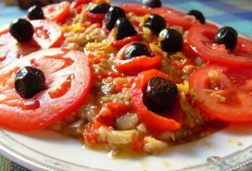 Kırmızı Biberli Patlıcan Salatası