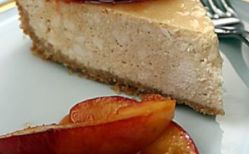 Karamelize Nektarinli Lorlu Cheesecake