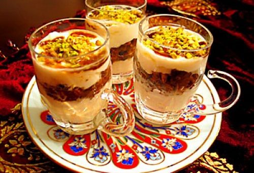 Kuru Yemişli Yoğurt