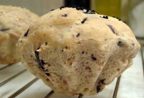 Zeytinli ve Cevizli Ekmek