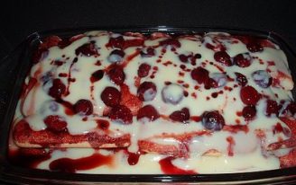 Mikrodalgada Vişneli Ekmek Tatlısı