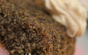 Haşhaşlı İrmik Tatlısı