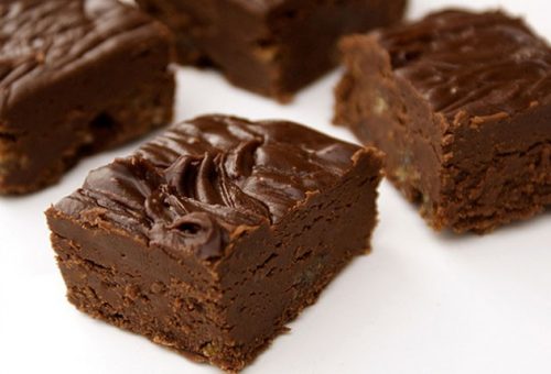 Ev Yapımı Çikolatalı Yumuşak Şekerleme