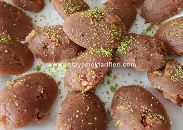 Tam Ölçülü Un Helvası Tarifi